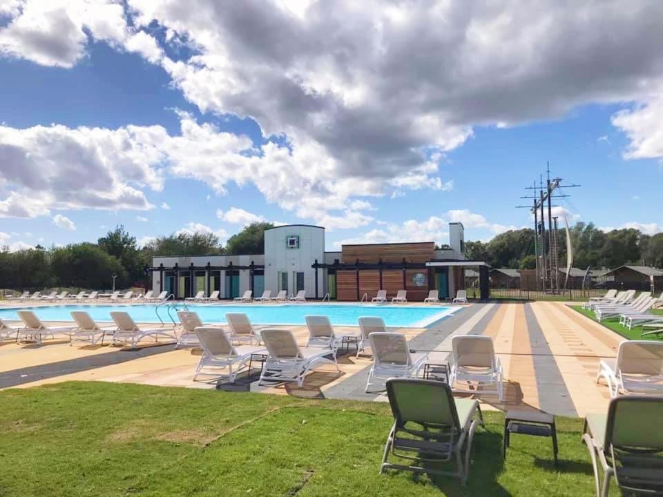 Relaxing Holiday Home With Hot Tub At Tattershall Lakes 外观 照片