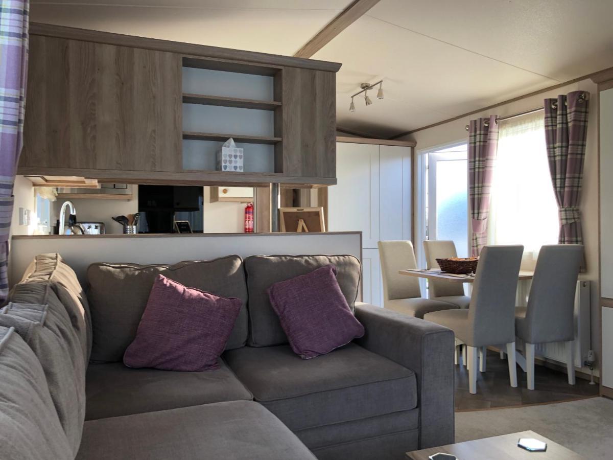 Relaxing Holiday Home With Hot Tub At Tattershall Lakes 外观 照片
