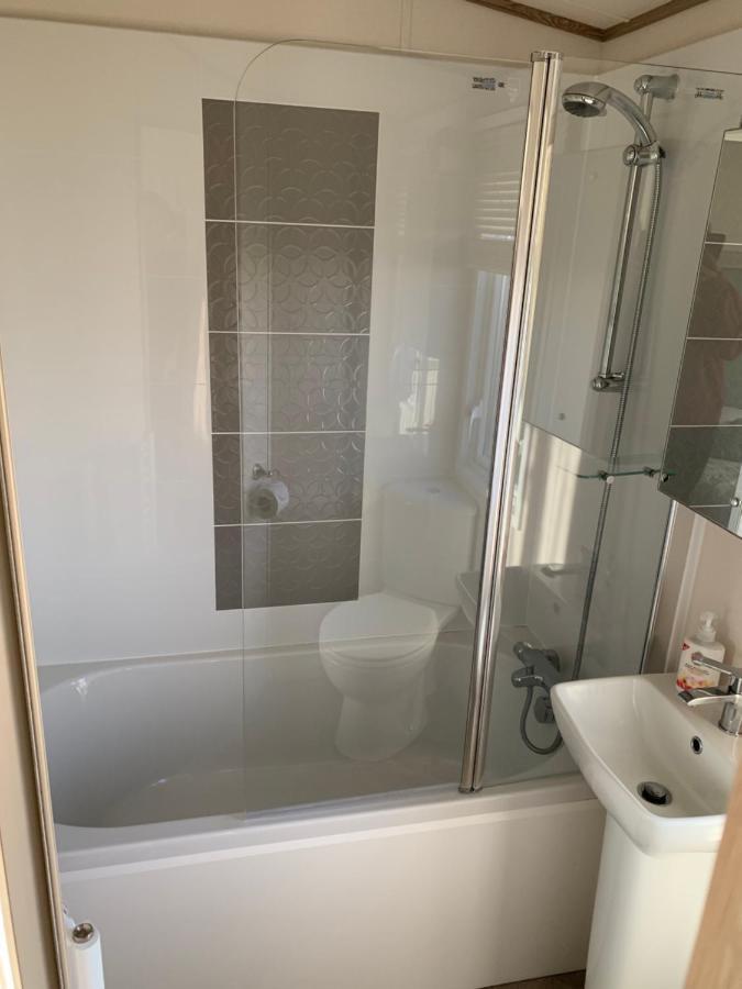 Relaxing Holiday Home With Hot Tub At Tattershall Lakes 外观 照片