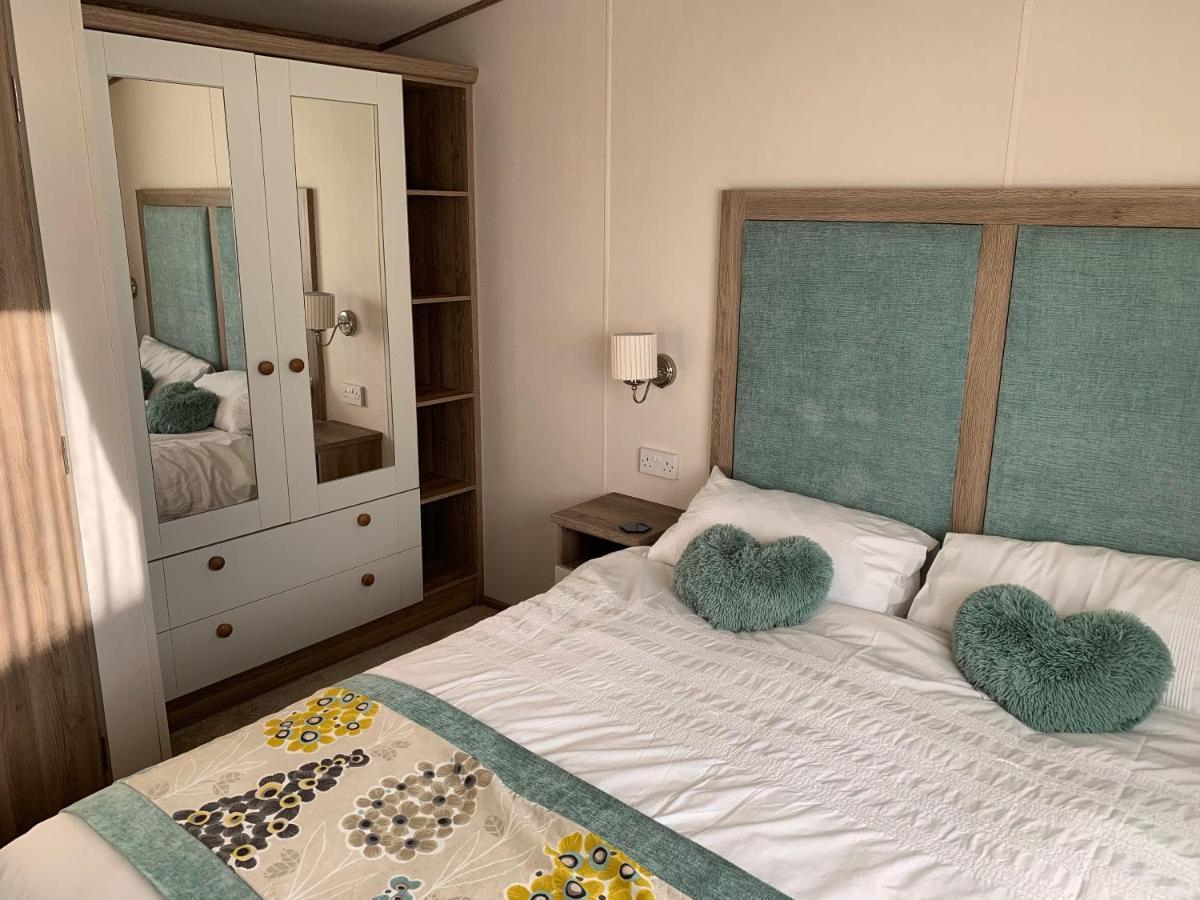 Relaxing Holiday Home With Hot Tub At Tattershall Lakes 外观 照片